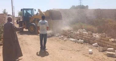 جهود مكثفة لإزالة التعديات في قنا