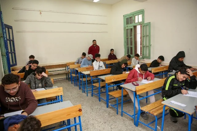 تحقيقات في فيديو غش بامتحانات قنا