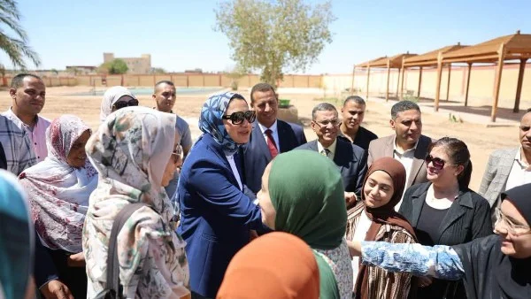 محافظ الوادي الجديد تتابع امتحانات الثانوية العامة في باريس