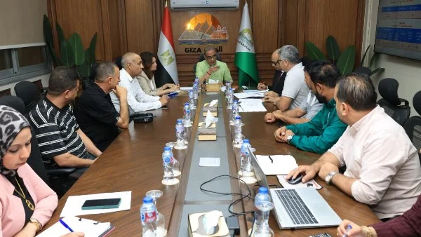 سيارات جديدة لتعزيز النظافة في حي الطالبية بالجيزة