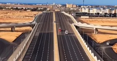طرق حديثة تربط الساحل الشمالي بمصيف مرسى مطروح