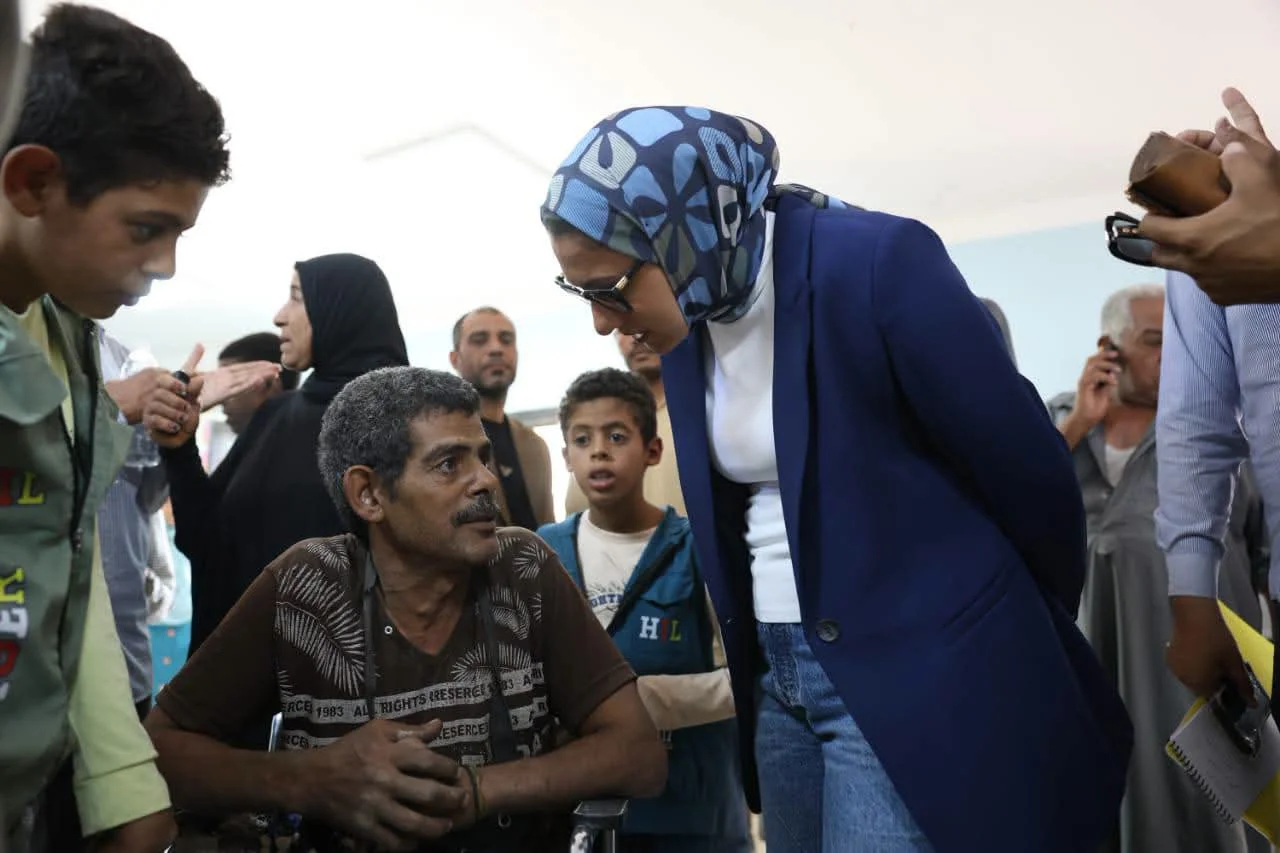 متابعة محافظ الوادي الجديد لأعمال القافلة الطبية