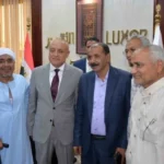 استقبال محافظ الأقصر وفداً من أهالي الزينية