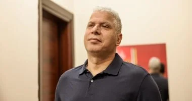 وائل جمعة يبدأ مهامه مديرًا للكرة بالنادي الأهلي