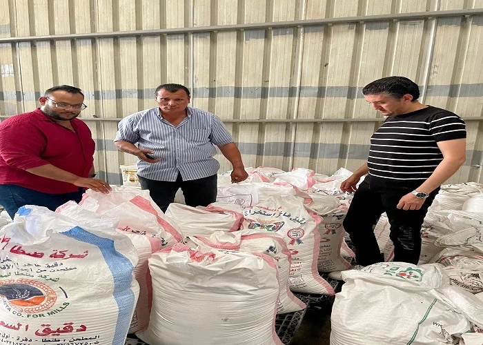 حملة تموينية تضبط 8 أطنان زيوت و875 لتر بنزين في قلين