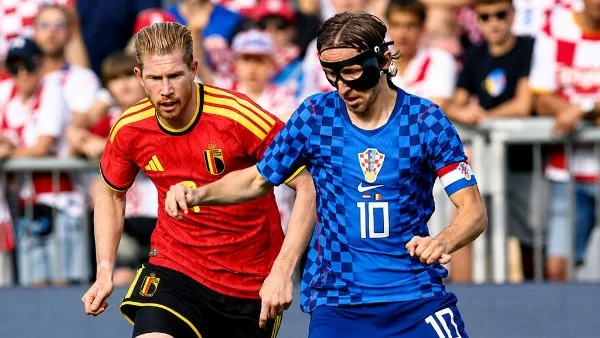 مودريتش يقود كرواتيا في مباراته الدولية رقم 200