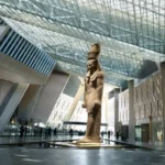 المتحف المصري الكبير: أيقونة معمارية معاصرة