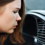 رائحة زيت محروق عند تشغيل تكييف السيارة