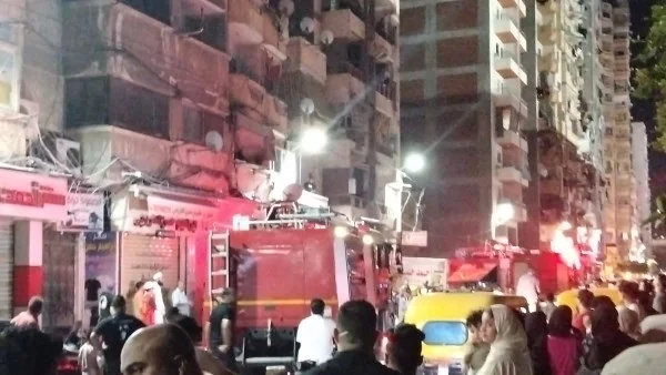 حريق هائل في شقة سكنية بمنطقة فيكتوريا بالإسكندرية