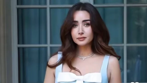 هنا الزاهد تتألق بإطلالة صيفية مميزة