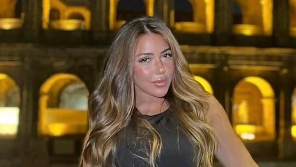 سارة سلامة تتألق في إطلالة صيفية جديدة