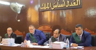 السجن 15 عاماً لصاحب محل ملابس بتهمة التعدي على طالبة