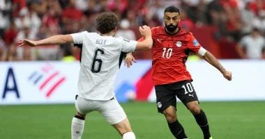الهلال يستعد لعرض ضخم لضم محمد صلاح