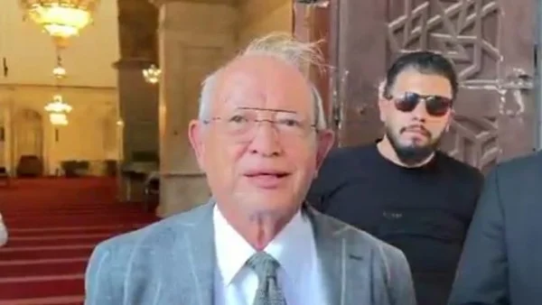 ساويرس يتفائل بمستقبل سوريا من المسجد الأموي