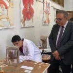 عميد طب الزقازيق يتفقد امتحانات الفرقة الأولى