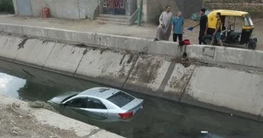 البحث عن مفقودين بعد حادث سقوط سيارة في ترعة المريوطية