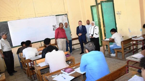متابعة امتحانات الثانوية العامة وجهود تطوير المجتمع بأسوان