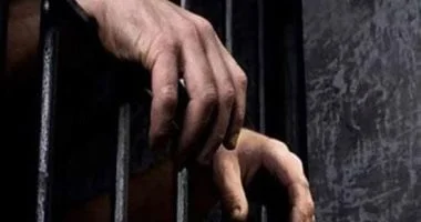 محاكمة تاجر بتهمة قتل شريكه بسبب خلافات مالية