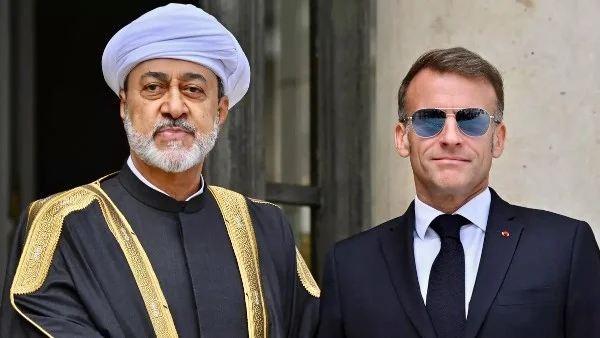 فرنسا وعمان تؤكدان أهمية فتح مضيق هرمز