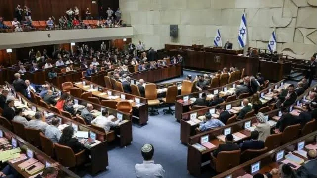 فشل مشروع قانون حظر زيارات الصليب الأحمر للأسرى الفلسطينيين