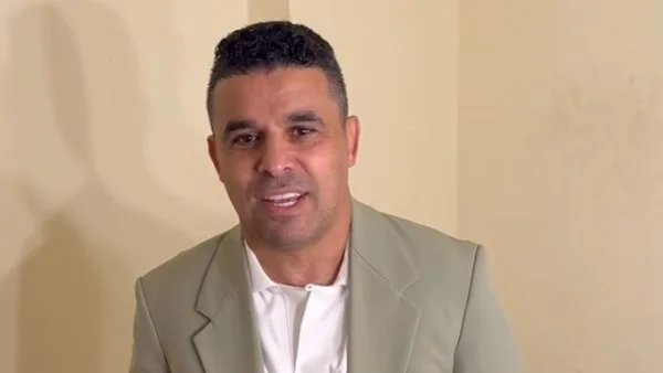 خالد الغندور يثير تساؤلات حول عروض ديانج وزيزو المالية