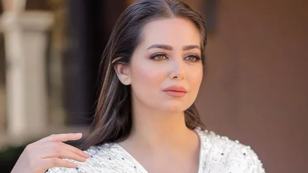 هاجر الشرنوبي تدعم هبة مجدي بعد وعكتها الصحية