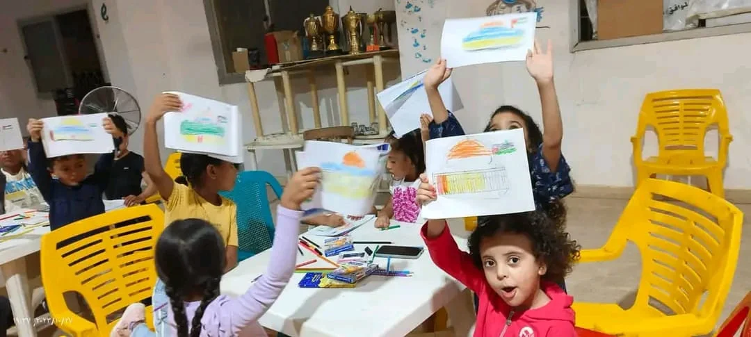 ورشة فنية لذوي الهمم بمكتبة مصر العامة بدمياط