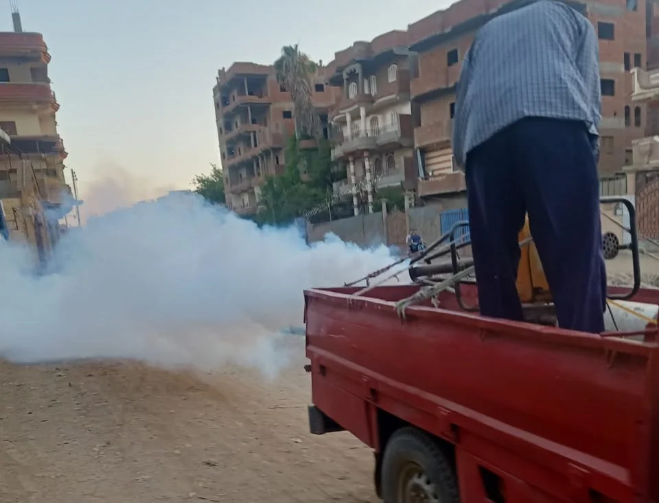 الغربية تواصل مكافحة البعوض والحشرات الطائرة