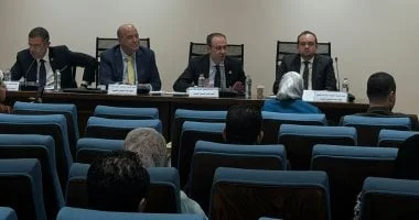 لجنة الصحة تناقش تحسين المنظومة الطبية بالمحافظات