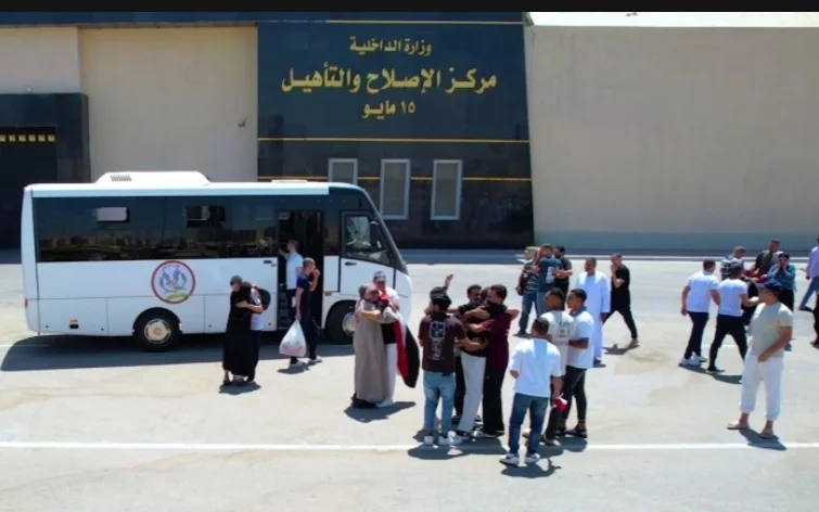 الداخلية تُفرج عن 1834 نزيلاً بمناسبة ثورة 30 يونيو