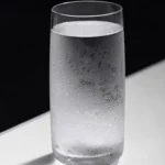 جهاز حديث لتحويل رطوبة الهواء إلى مياه شرب نقية