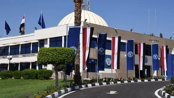 جامعة قناة السويس تفتح باب التقدم لجائزة الإرادة الذهبية