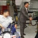 محافظ القليوبية يسلم موتوسيكل لمواطن من ذوي الهمم