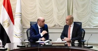 تعزيز التعاون بين التعليم والعمل لإعداد كوادر فنية