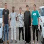 ضبط سائقي سيارتين استعرضا بطريقة متهورة في أسوان