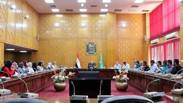لقاء محافظ الإسماعيلية مع المهندسين الجدد