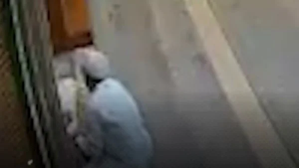 وفاة مؤذن أثناء رفع أذان العصر تثير تفاعلاً واسعاً