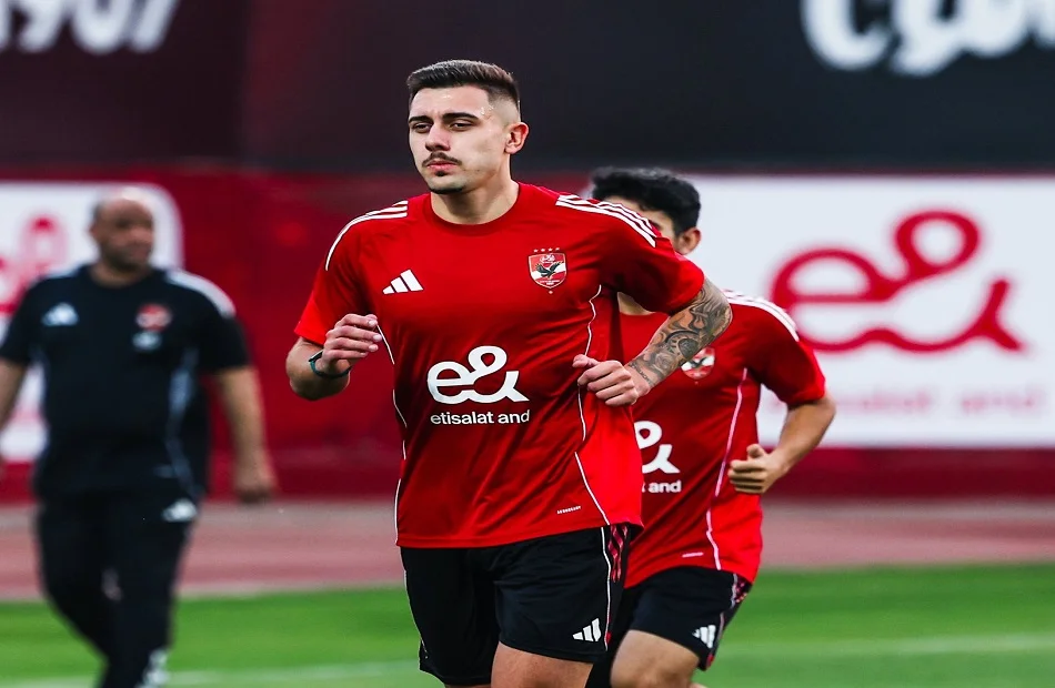 الأهلي يتابع قرار جراديشار وموقف أوبست