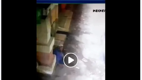 القبض على عامل اعتدى على والده بسلاح أبيض في الجيزة