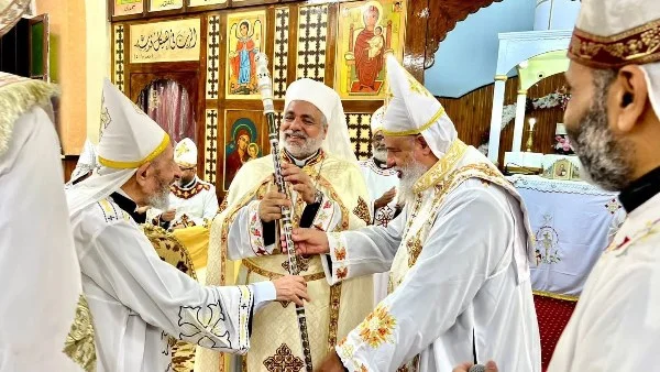 الاحتفال بالذكرى العاشرة للأنبا عمانوئيل