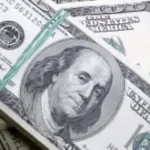 سعر الدولار مقابل الجنيه في منتصف تعاملات اليوم
