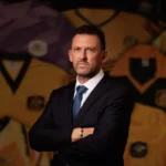 الاتحاد الأسترالي يجدد عقد مدرب المنتخب بوبوفيتش