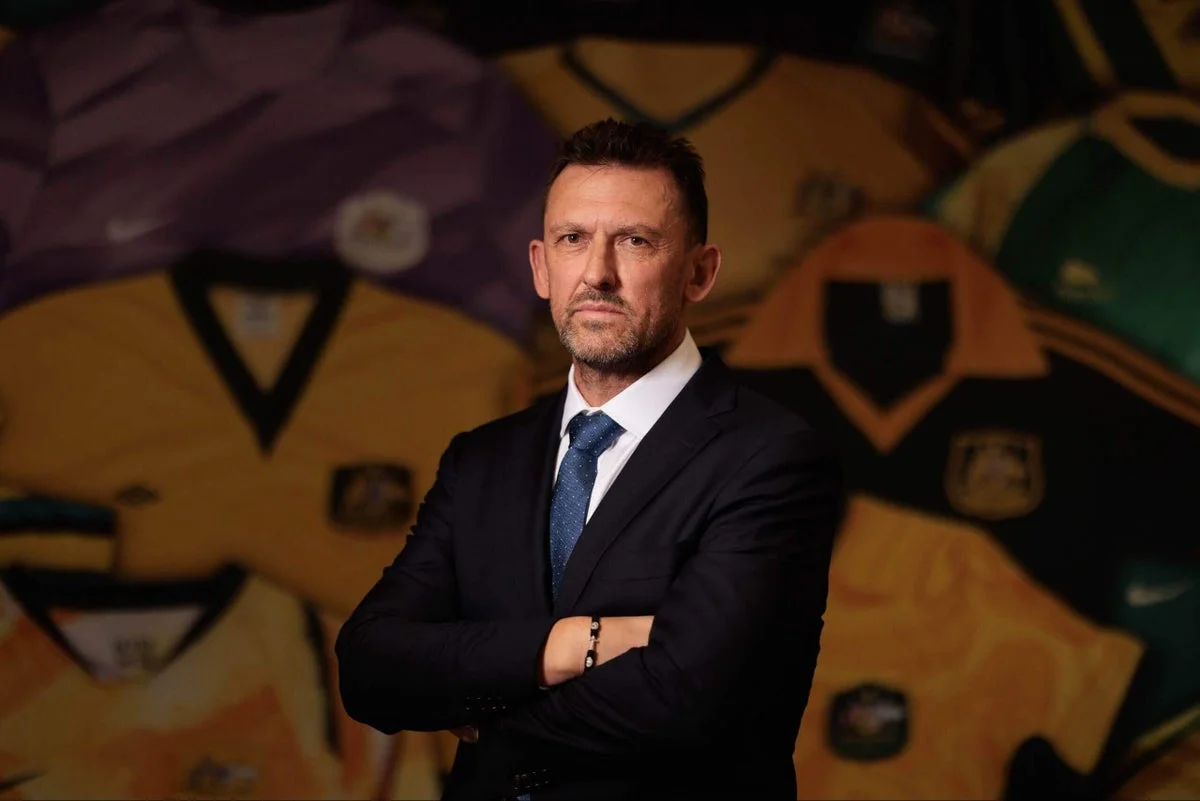 الاتحاد الأسترالي يجدد عقد مدرب المنتخب بوبوفيتش