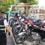 ضبط 528 مخالفة لتحقيق الانضباط المروري في أسوان