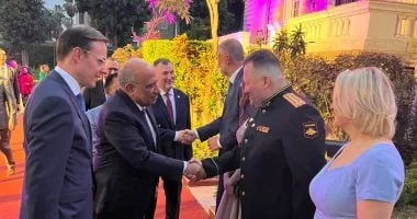 وزير الكهرباء يشارك في احتفالات اليوم الوطني الروسي