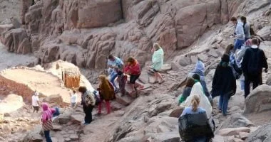 سانت كاترين تستقبل 275 سائحًا في عطلة نهاية الأسبوع