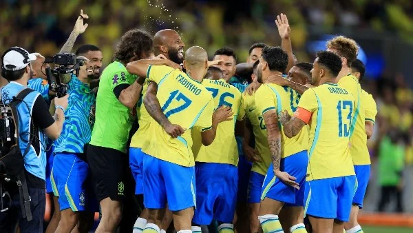 4 مباريات شهدت إشهار بطاقة حمراء في كأس العالم