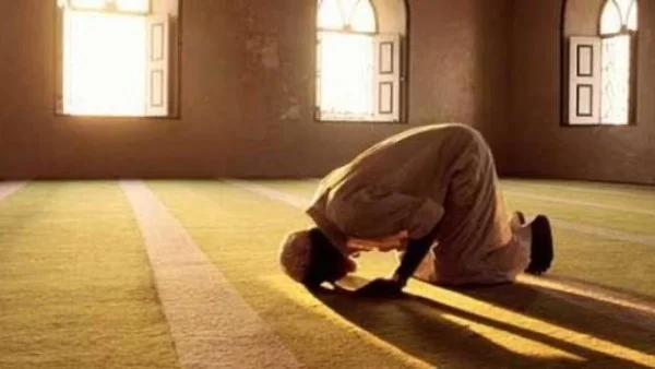 الجمع بين الصلاتين لعذر طارئ: رأي دار الإفتاء المصرية