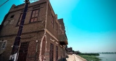 بدء أعمال لجنة توثيق المباني التراثية بدندرة
