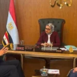 محافظ الوادي الجديد تبحث التعاون مع شركة إنجازات